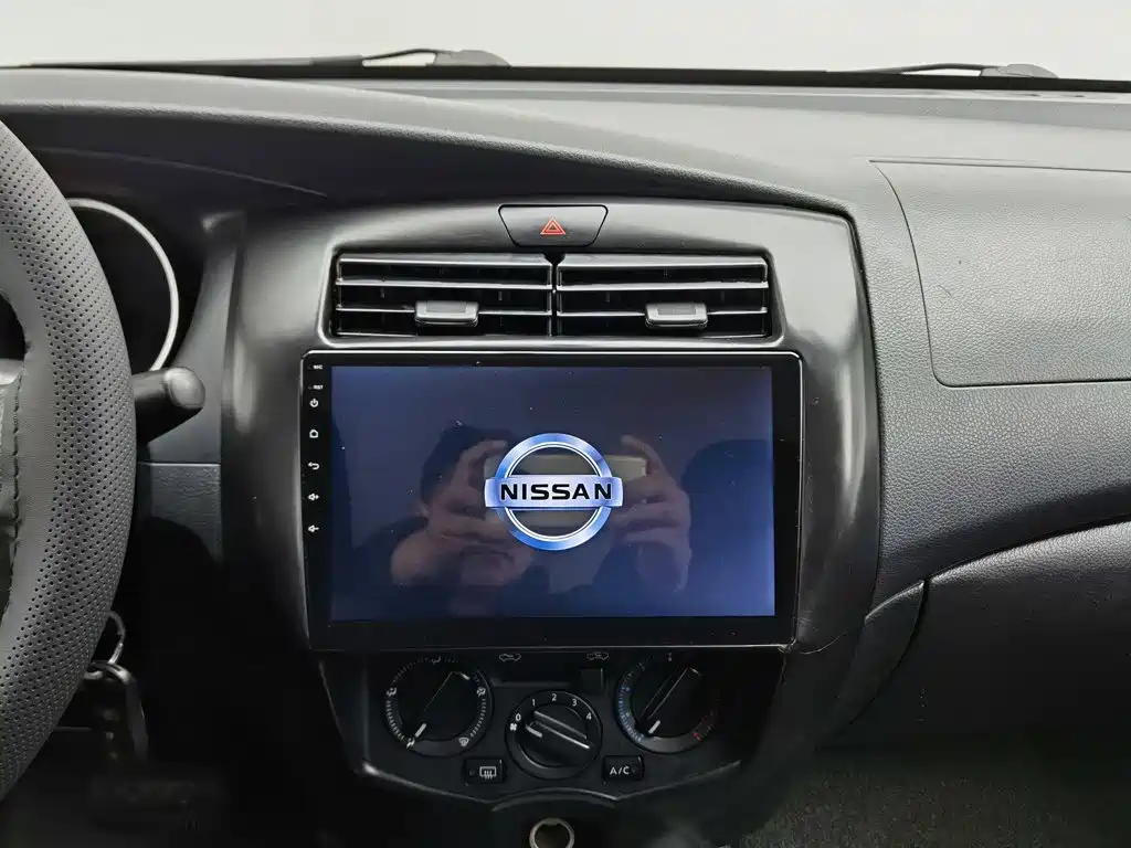 Nissan Livina — миниатюра 12