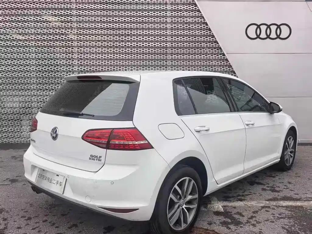 Volkswagen Golf — миниатюра 8