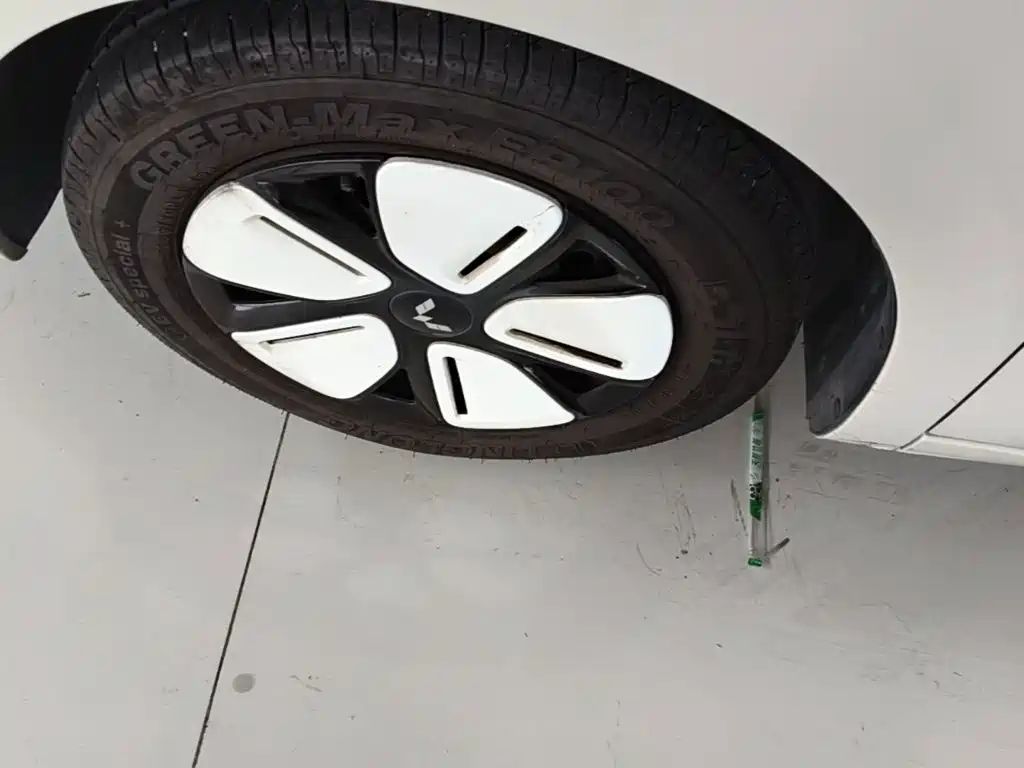 Wuling MINIEV — миниатюра 23