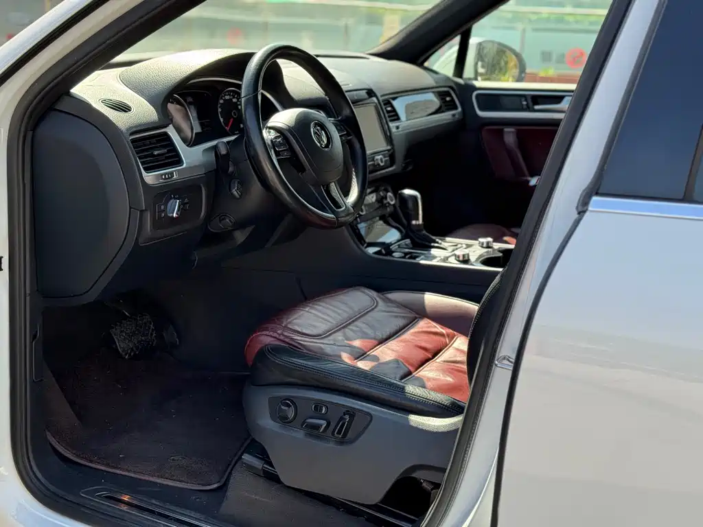 Volkswagen Touareg 2013 3.0TSI
