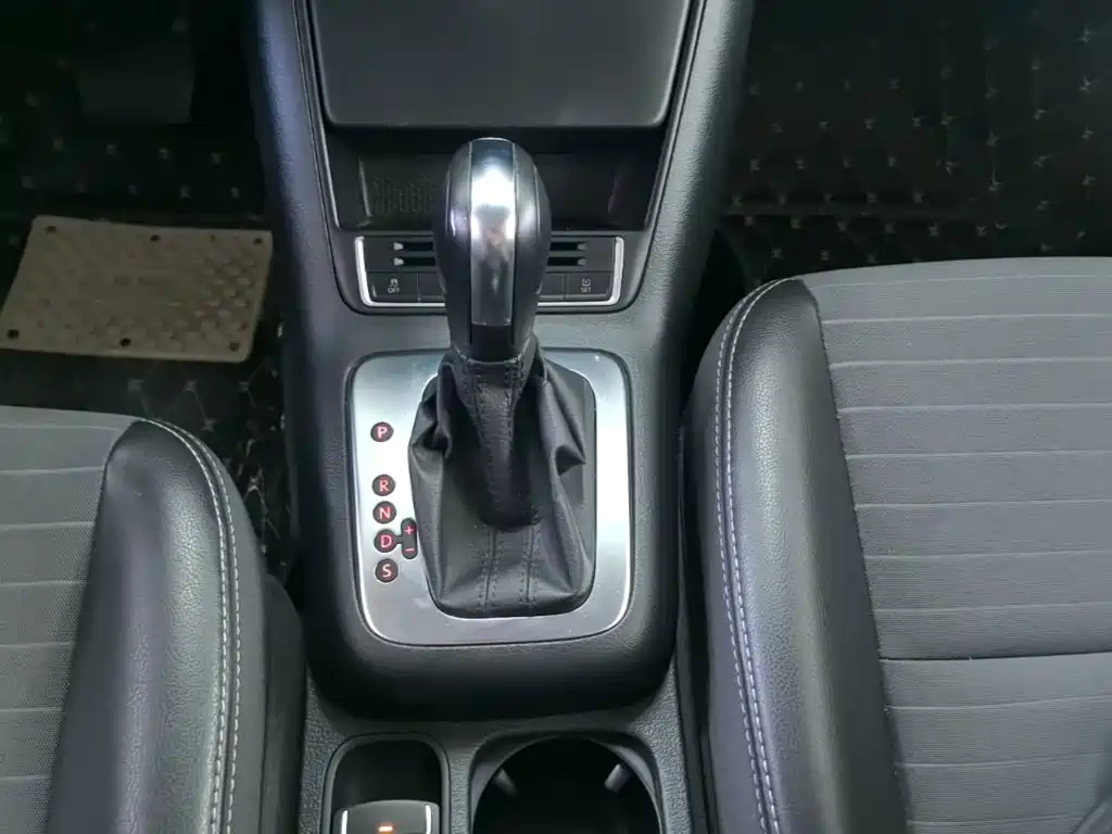 Volkswagen Tiguan — миниатюра 14