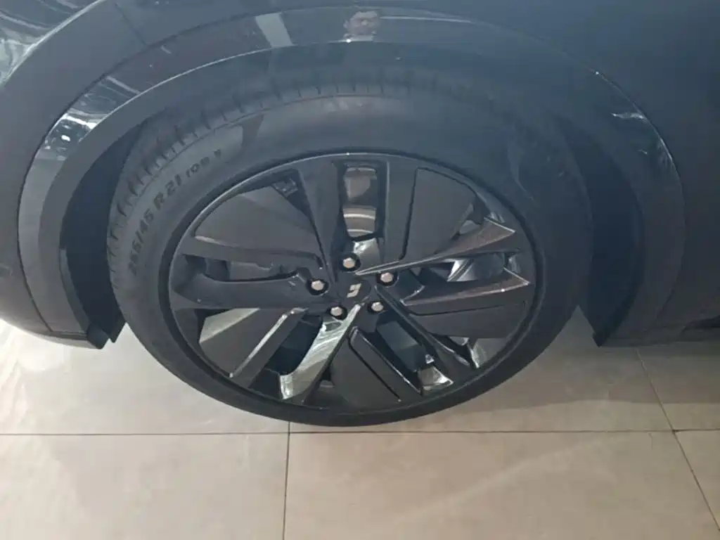 Li Auto Li L9 — миниатюра 23
