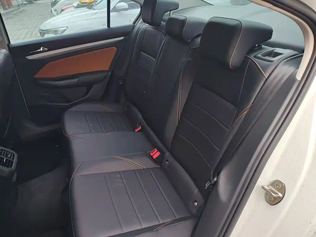 Volkswagen Bora — миниатюра 17