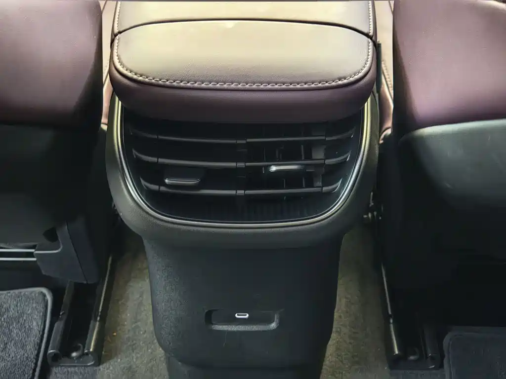 NIO ET5T — миниатюра 17
