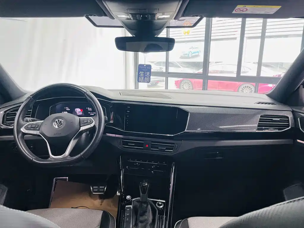 Volkswagen X — миниатюра 8