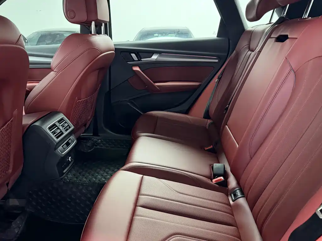 Audi Q5L 2024 40 TFSI Luxury