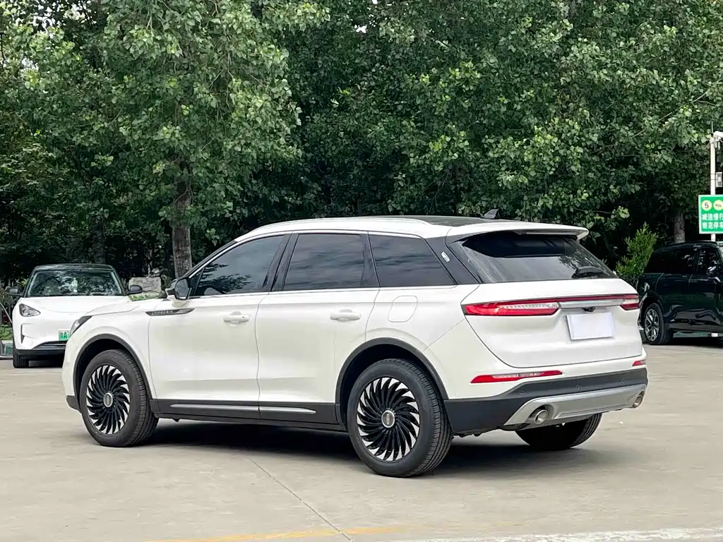 Lincoln Corsair 2020 2.0T Premium