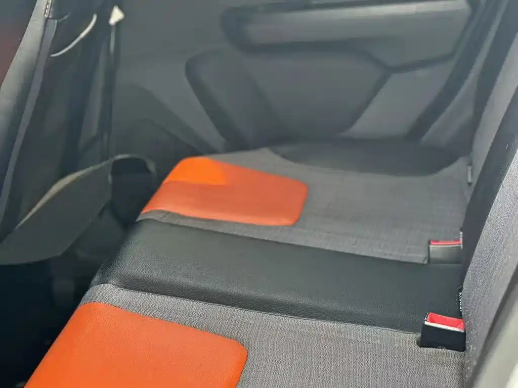 BAIC New Energy EC — миниатюра 5