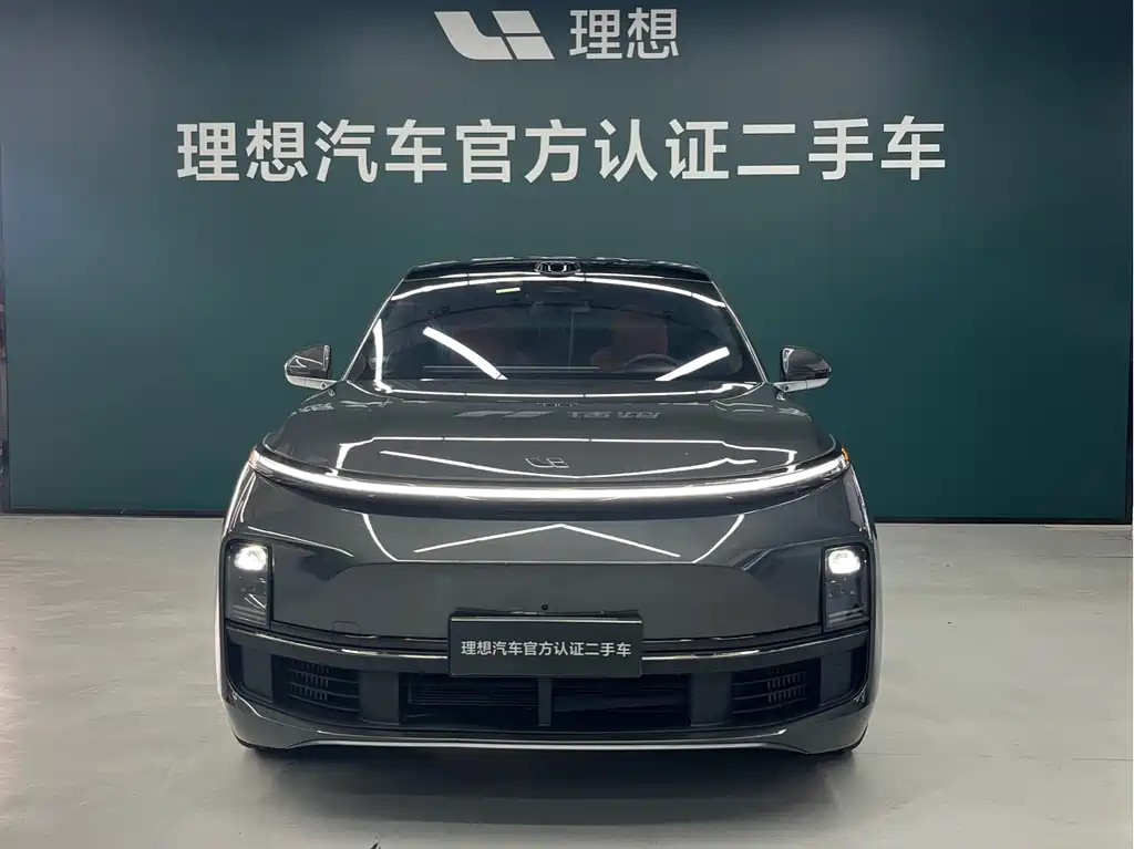Li Auto L8 2025 Ultra