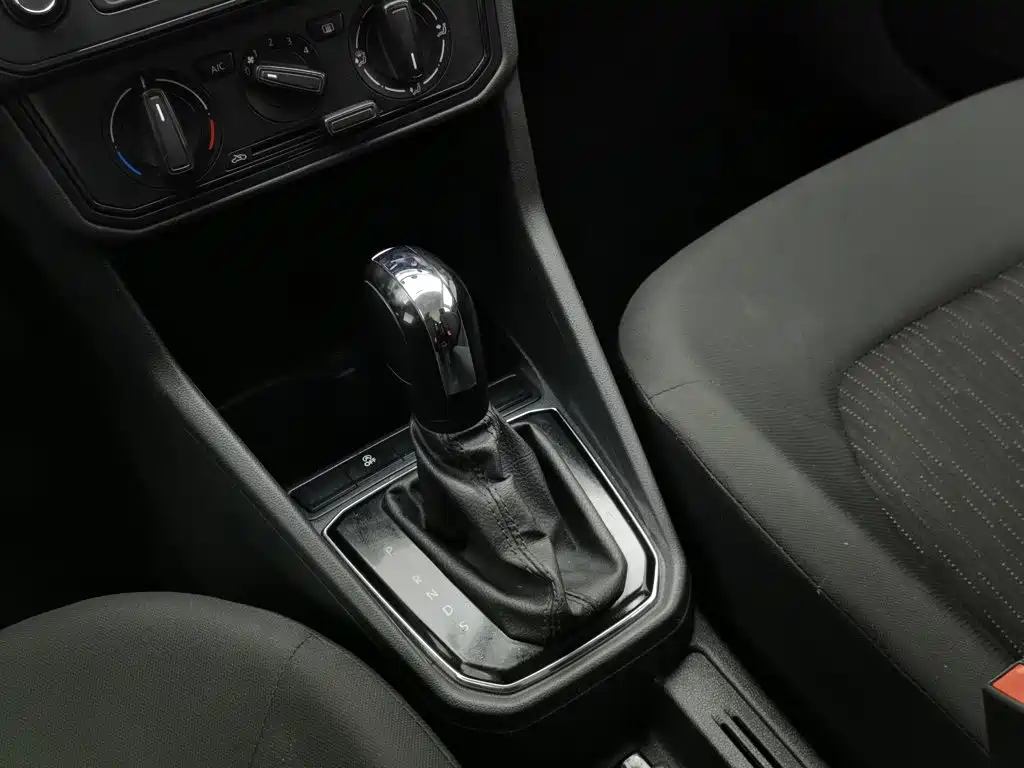 Jetta VA3 — миниатюра 13