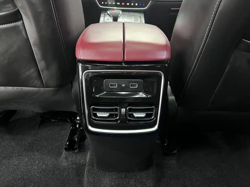 JETOUR X70 PLUS 2023 1.5T DCT Warrior PLUS 5 мест