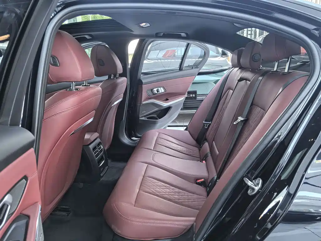 BMW 3 Series — миниатюра 10
