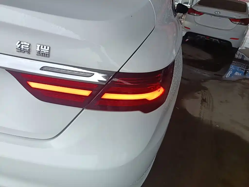 Geely Binrui — миниатюра 8