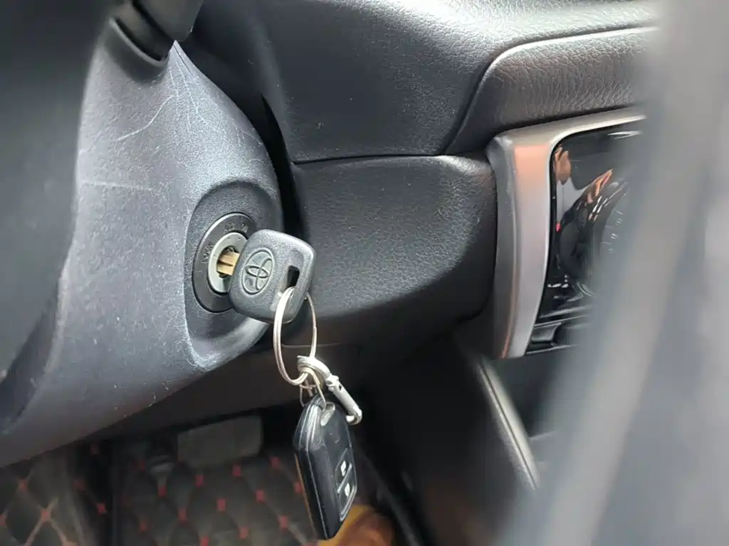 Toyota Yaris L — миниатюра 9