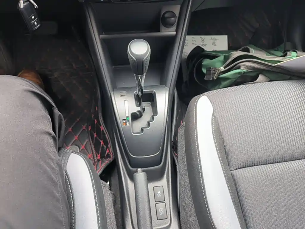 Toyota Yaris L — миниатюра 14