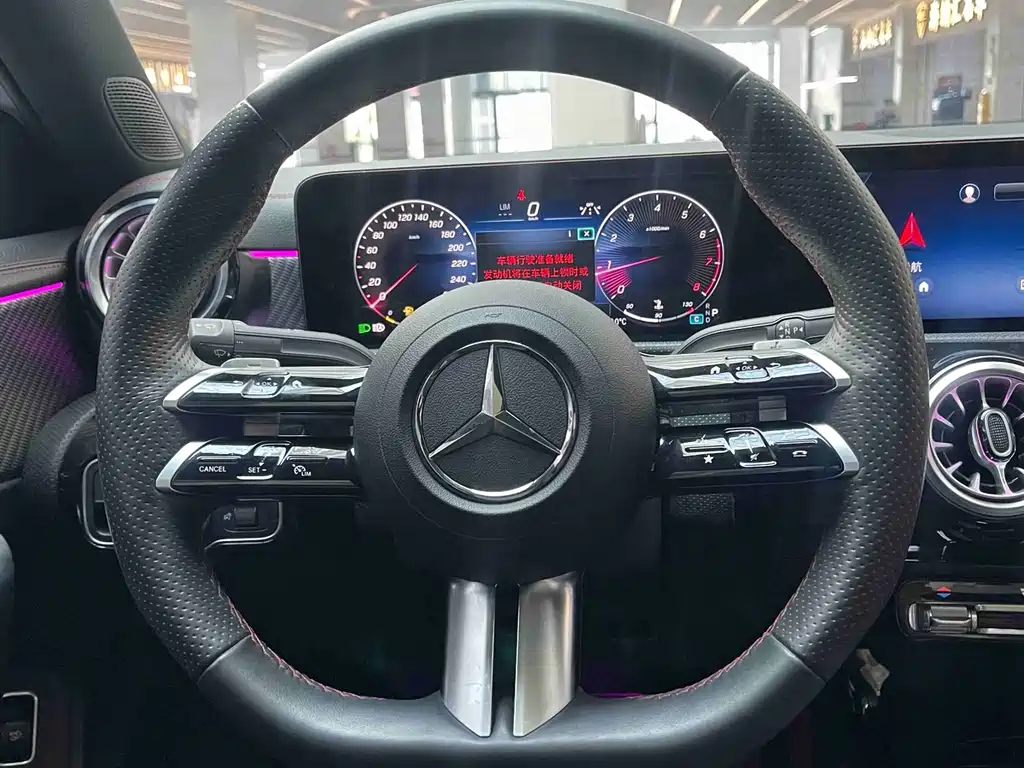 Mercedes-Benz A-Class — миниатюра 8