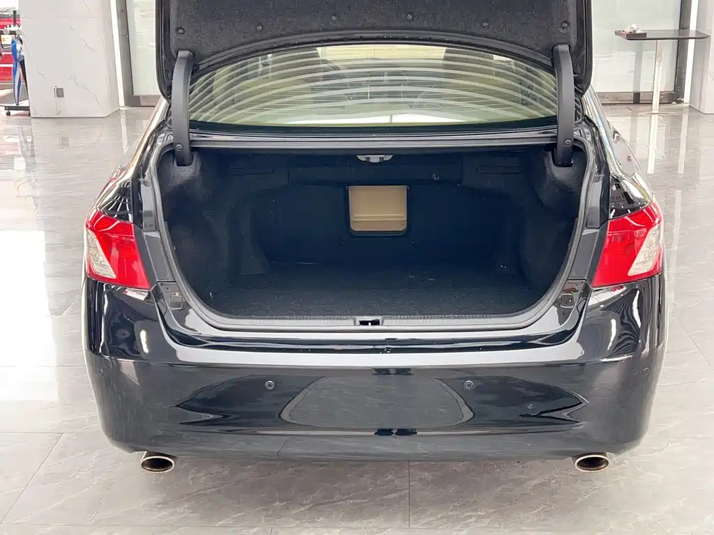 Lexus ES — миниатюра 25