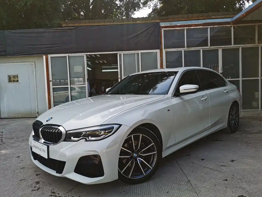 BMW 3 Series 2021