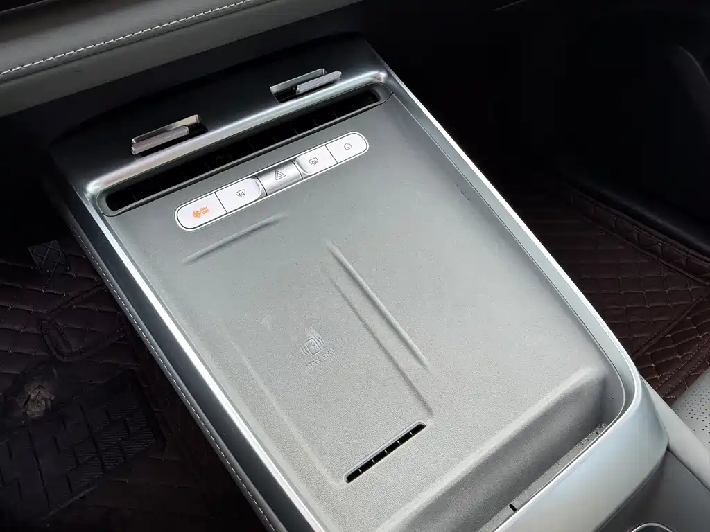 Roewe D6 — миниатюра 22