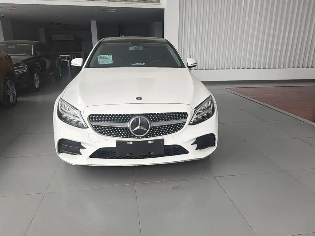 Mercedes-Benz C-Class — миниатюра 2