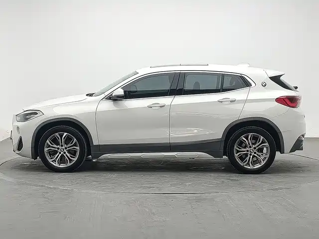 BMW X2 (Import) — миниатюра 2