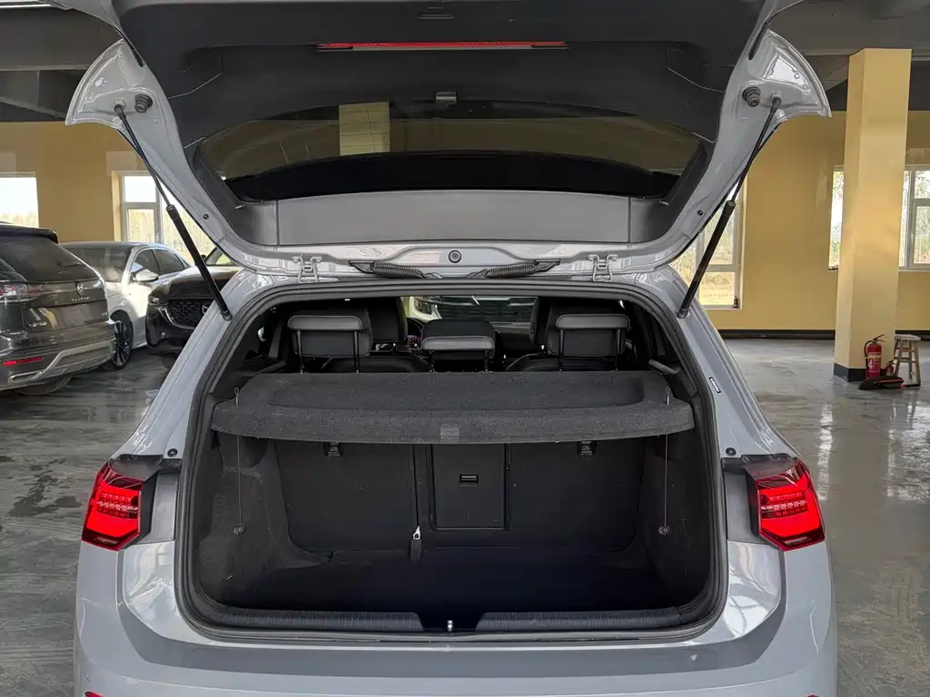 Volkswagen Golf — миниатюра 16
