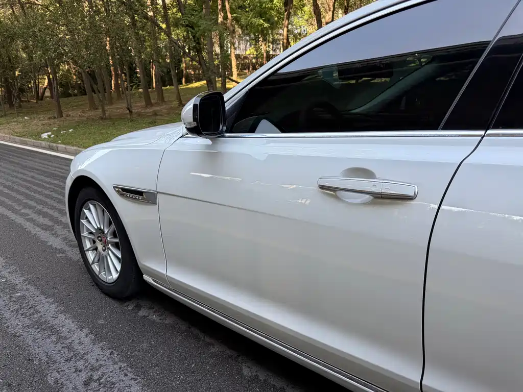Jaguar XFL — миниатюра 14