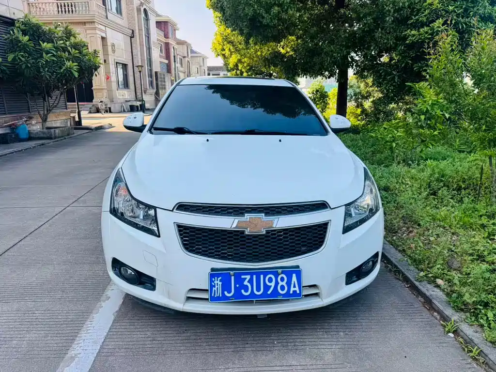Chevrolet Cruze 2013 1.8L SE AT