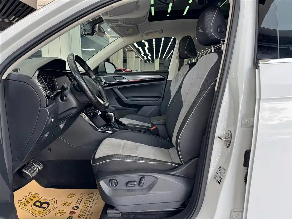 Volkswagen Tayron X 330TSI 2WD Premium Connected Edition, фото 7