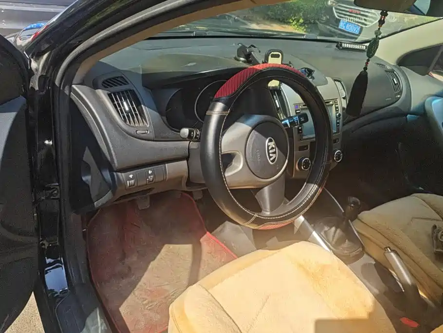Kia Forte — миниатюра 12