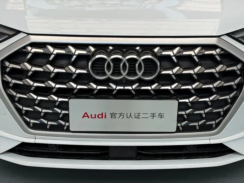 Audi Q3 2024 40 TFSI Fashion