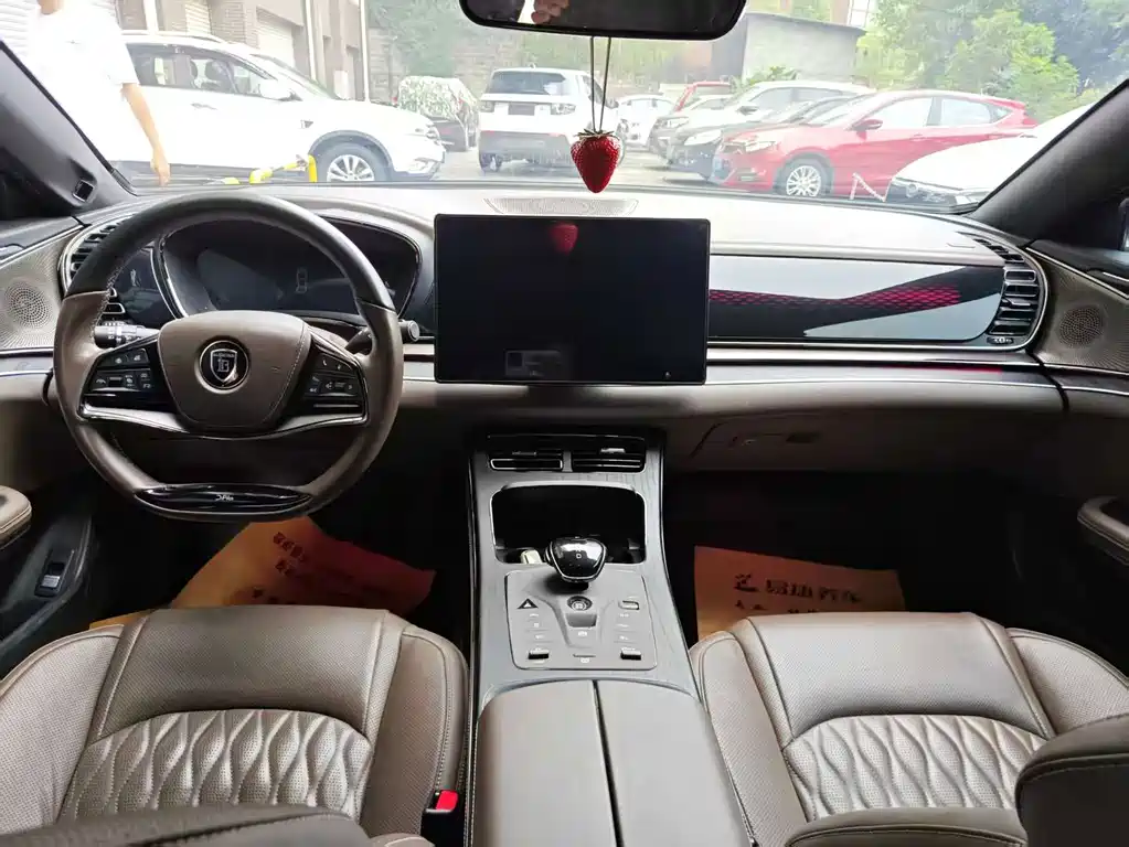 BYD Han — миниатюра 5