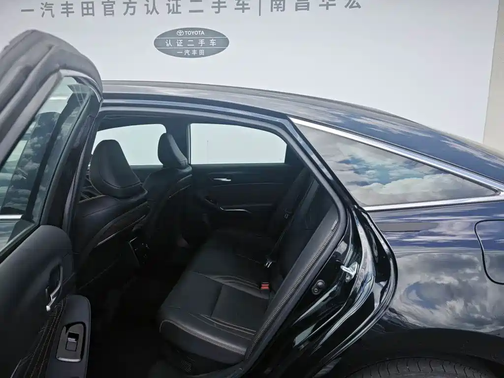Toyota Avalon 2024 2.0L Luxury