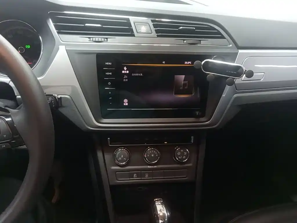 Volkswagen Touran — миниатюра 13
