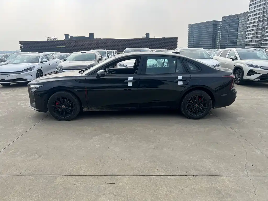 Hongqi Hongqi H5 — миниатюра 19