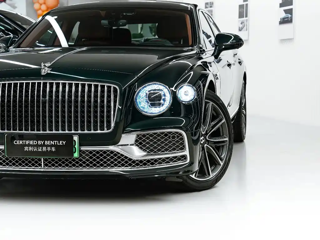 Bentley Flying Spur PHEV — миниатюра 2