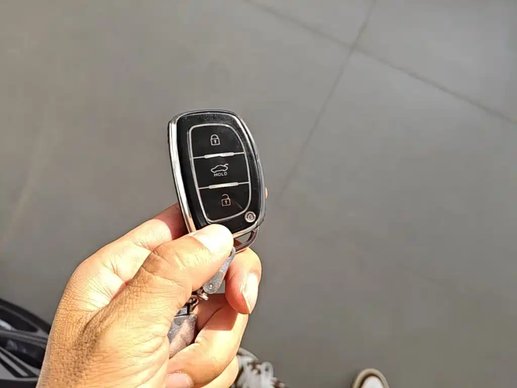 Hyundai Elantra — миниатюра 9