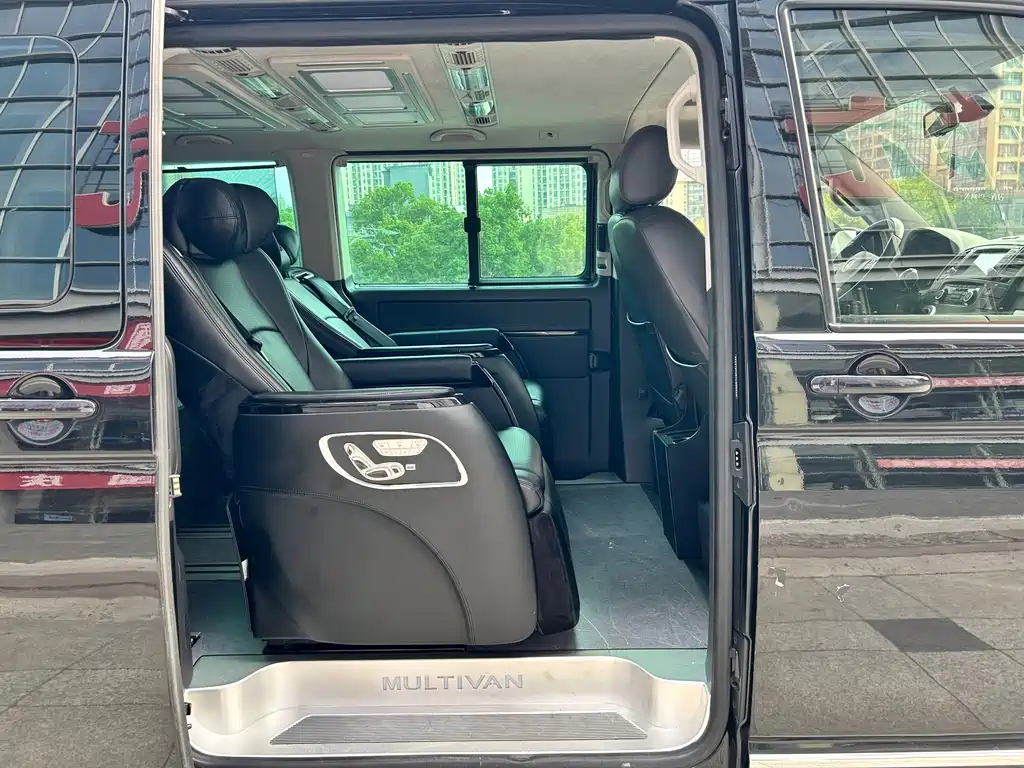 Volkswagen Multivan — миниатюра 15