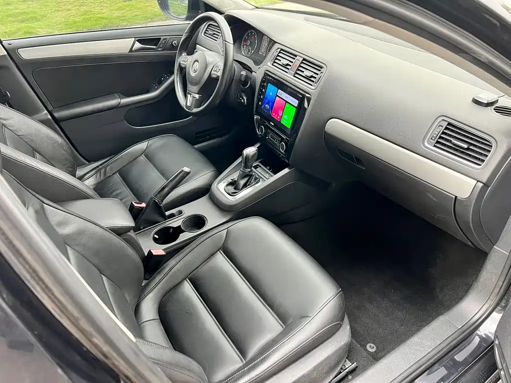 Volkswagen Sagitar — миниатюра 12