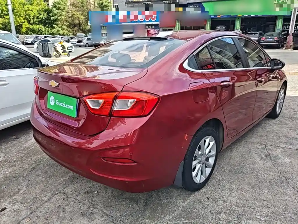 Chevrolet Cruze — миниатюра 7