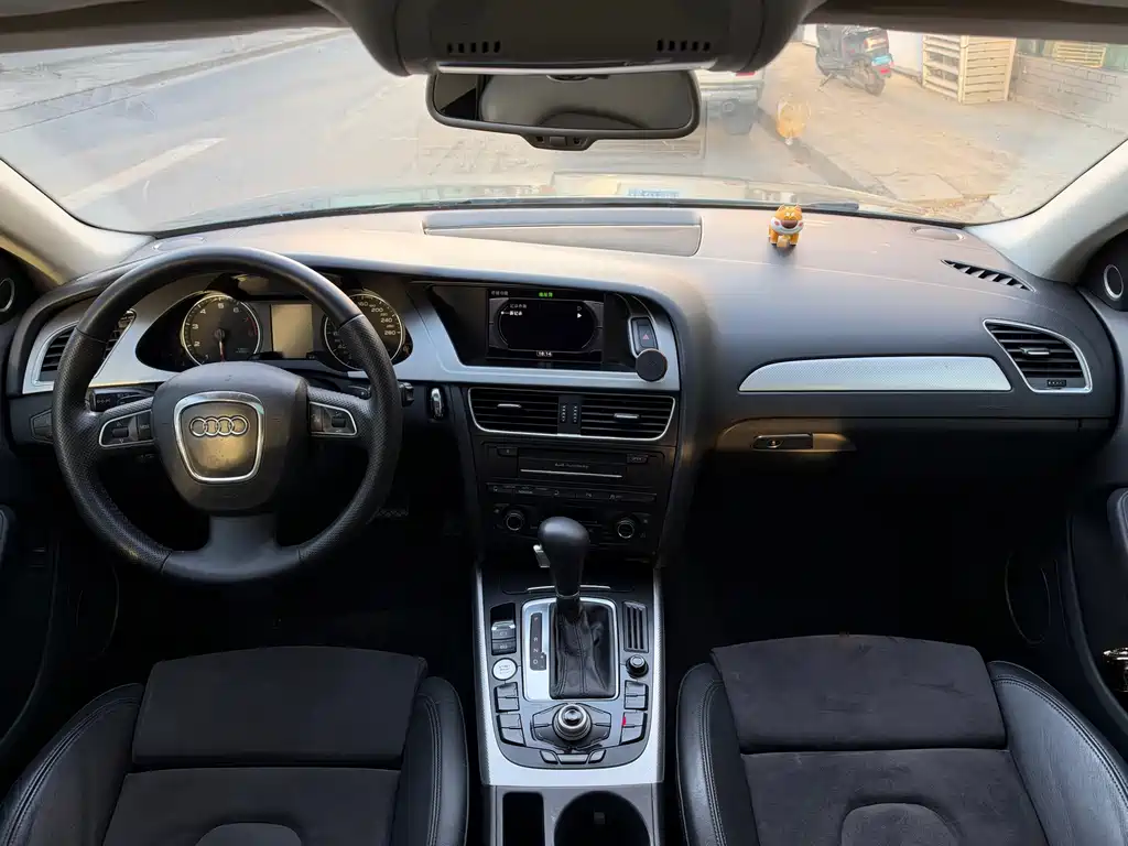 Audi A4L — миниатюра 12