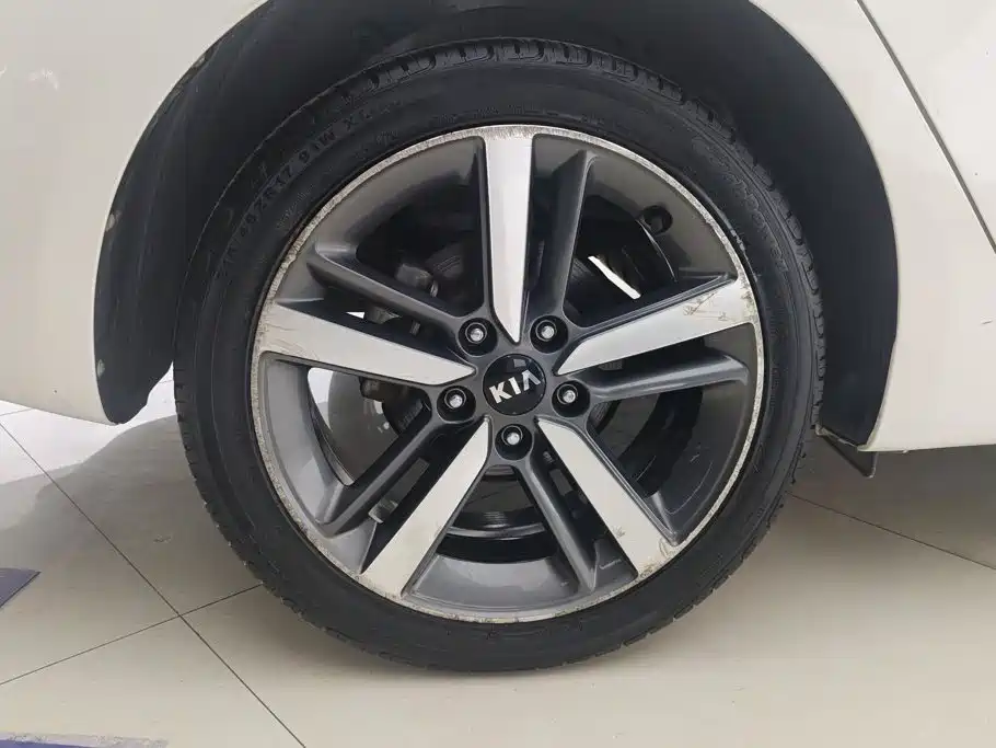 Kia K3 — миниатюра 6