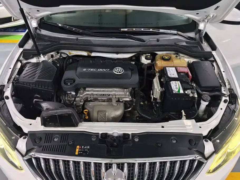 Buick Excelle — миниатюра 10