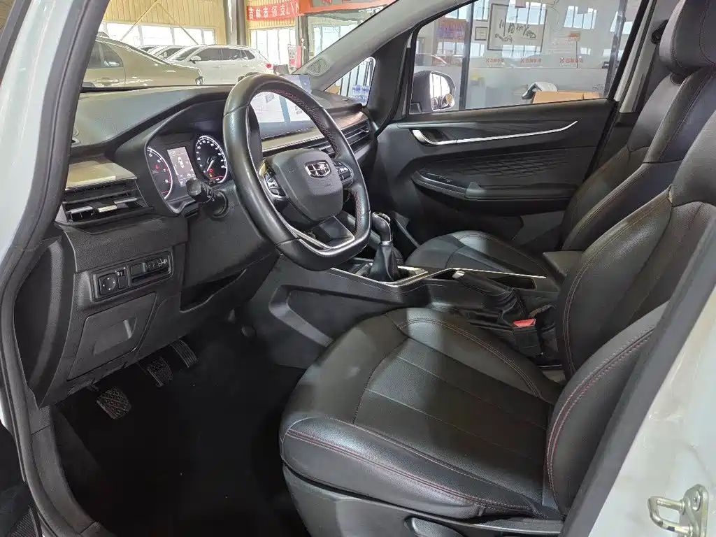 Geely Vision X3 — миниатюра 7