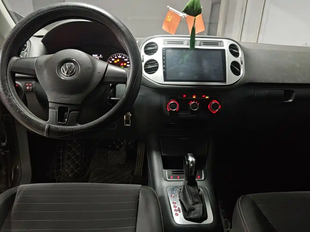 Volkswagen Tiguan — миниатюра 11
