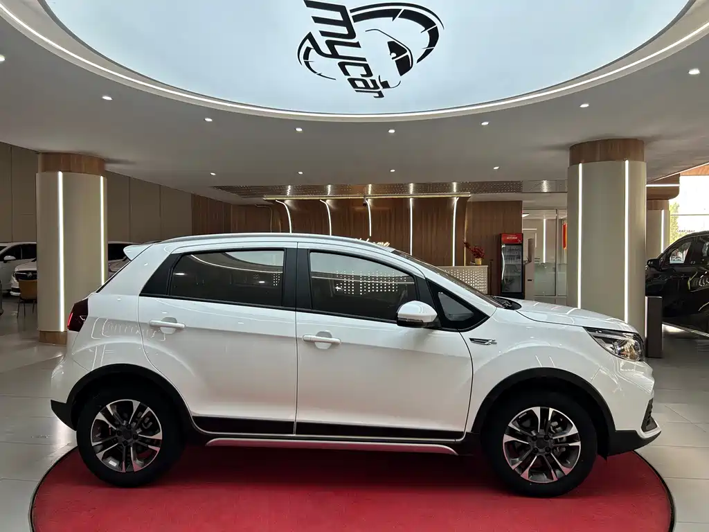 Geely Vision X3 — миниатюра 4