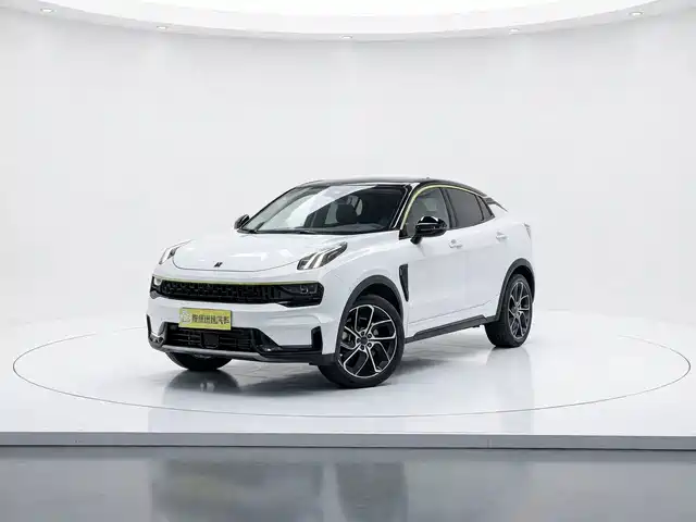 Lynk & Co 05