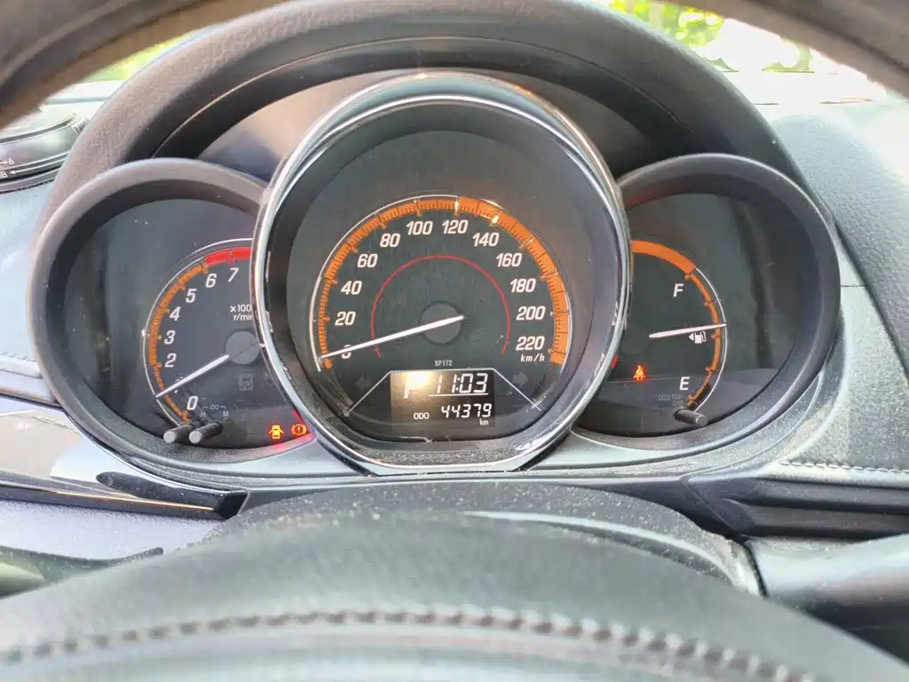 Toyota Yaris L — миниатюра 7