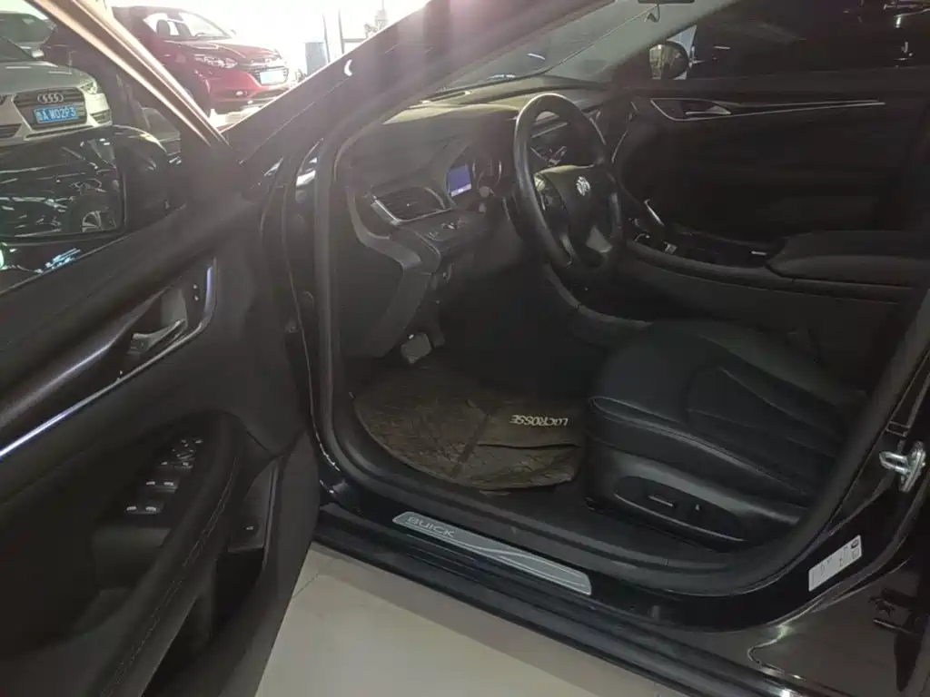 Buick LaCrosse — миниатюра 16