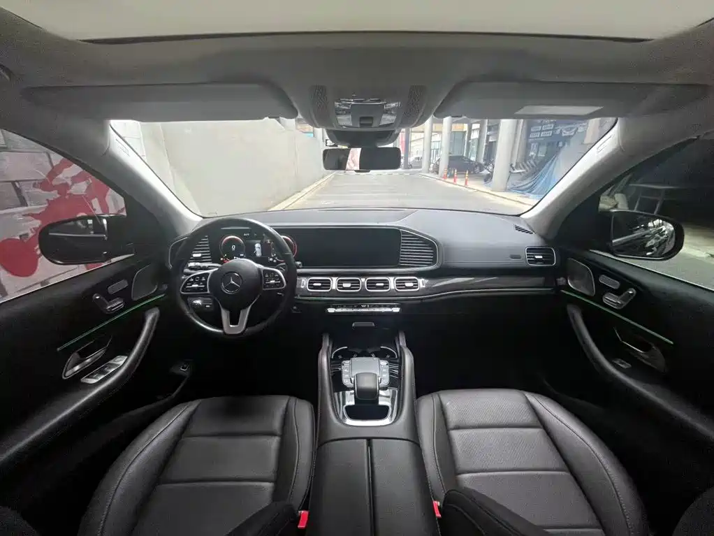 Mercedes-Benz GLE (Import) — миниатюра 11